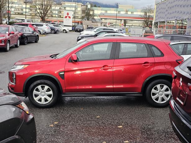 2021 Mitsubishi RVR ES AWC image 7