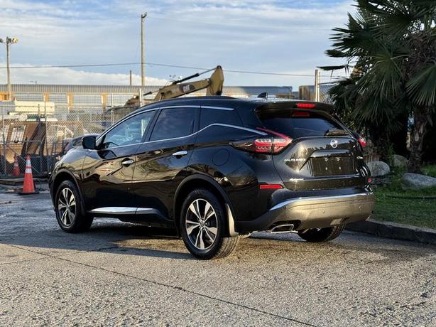 2021 Nissan Murano SV AWD with Moonroof and 360° Camera image 6
