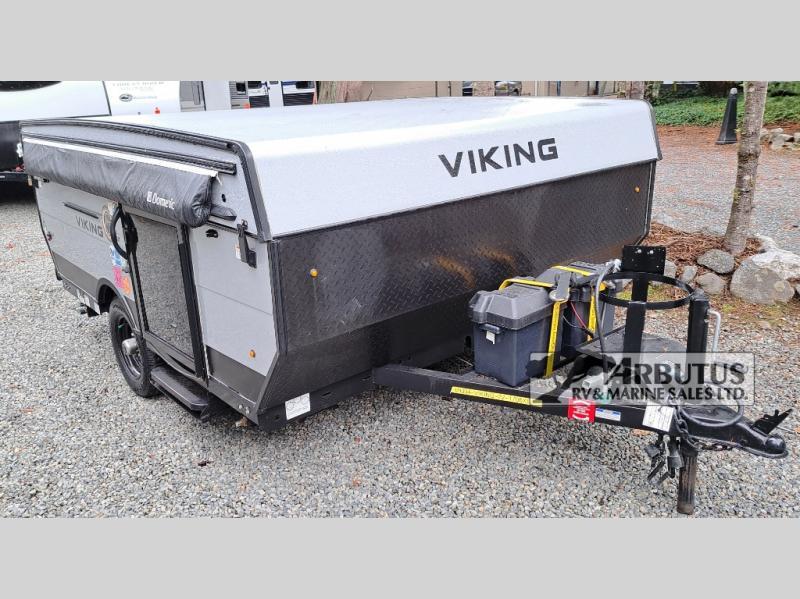 Used 2022 Viking LS Series 1706XLS display photo