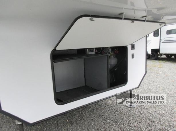 Used 2022 Alliance RV Paradigm 385FL image 7