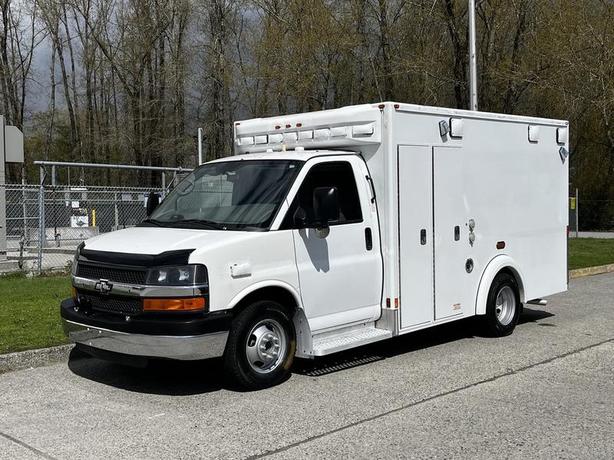 2013 Chevrolet Express Ex-Ambulance image 5