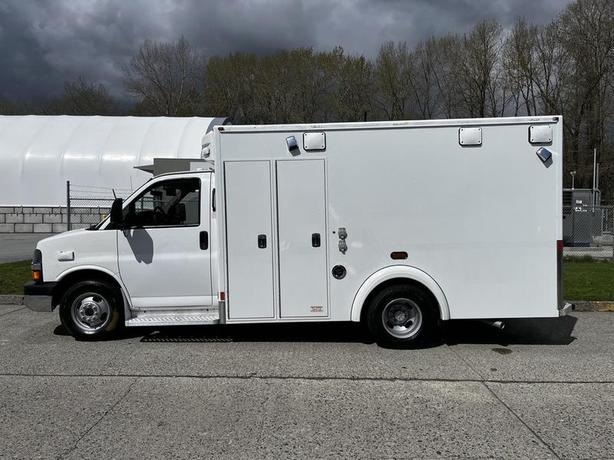 2013 Chevrolet Express Ex-Ambulance image 6