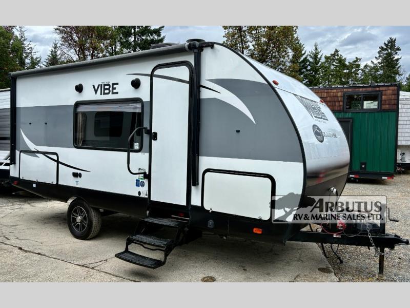 Used 2020 Forest River RV Vibe 17DB display photo