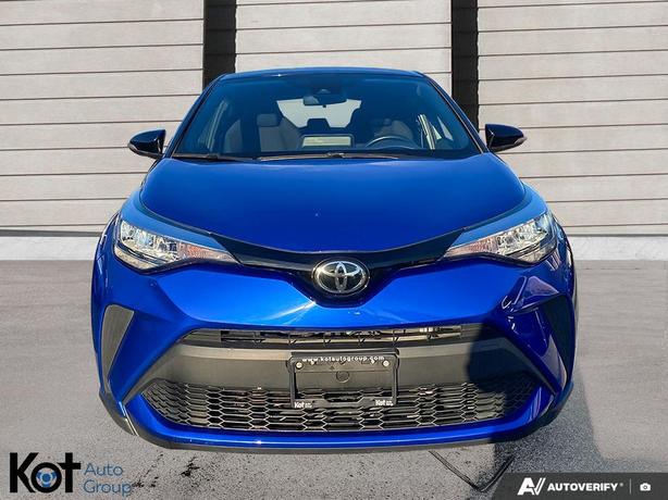2021 Toyota C-HR Xle Premium BLUETOOTH APPLE CARPLAY! HEATED SEATS! image 2
