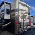 Used 2016 Jayco Seneca 37HJ thumbnail image 5