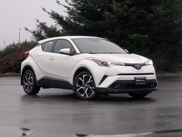 2018 Toyota C-HR XLE - Heated Seats, Dual Zone Climate image 4