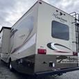 Used 2014 Coachmen RV Pursuit 29 SB thumbnail image 7