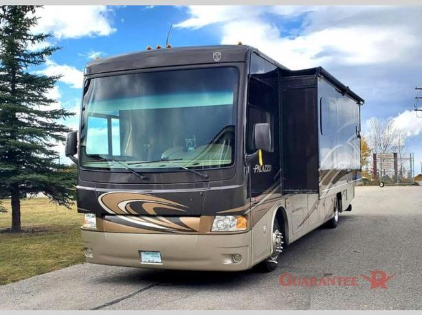 Used 2014 Thor Motor Coach PALAZZO 35.1 image 3
