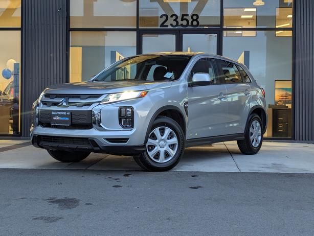 2025 Mitsubishi RVR ES - Heated Seats, Android Auto/Apple CarPlay image 1