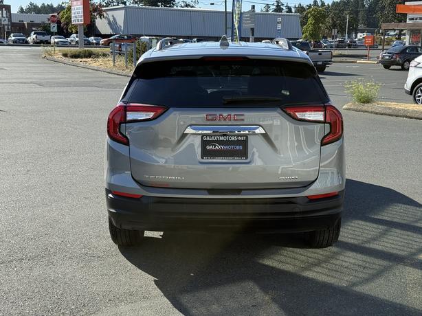 2024 GMC Terrain SLE AWD - Power Driver Seat & Overhead Console image 7