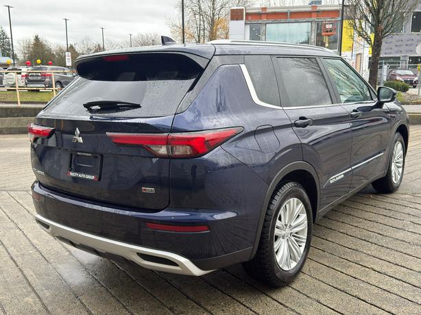 2024 Mitsubishi Outlander LE - Navigation, MultiView Cameras, Power Liftgate image 6