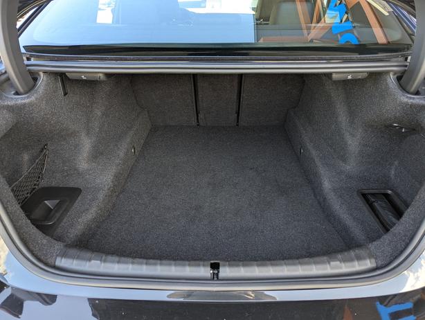 2018 BMW 5 Series 540i xDrive - No Accidents, Sunroof, Heated Seats image 8