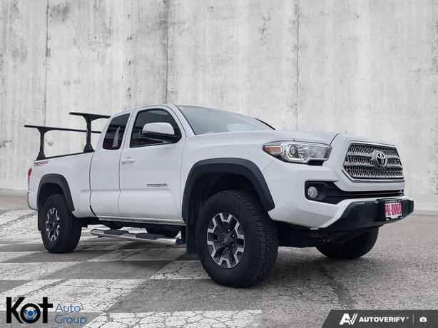 2017 Toyota Tacoma TRD Off Road | 4WD | 3.5L V6 | Entune Premium Audio | Remote  image 3