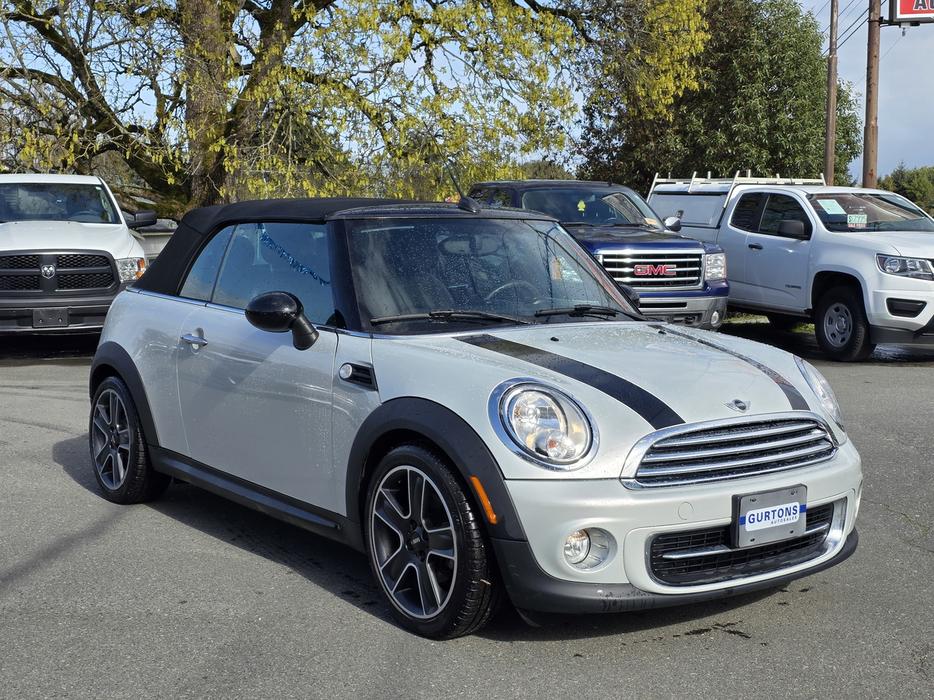 2014 Mini Convertible display photo