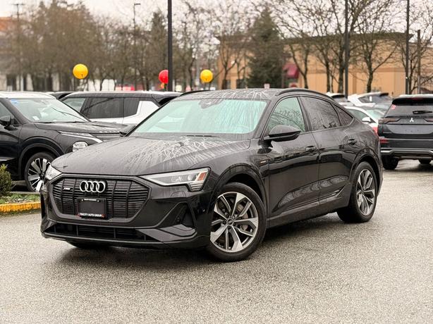 2022 Audi e-tron Sportback image 2