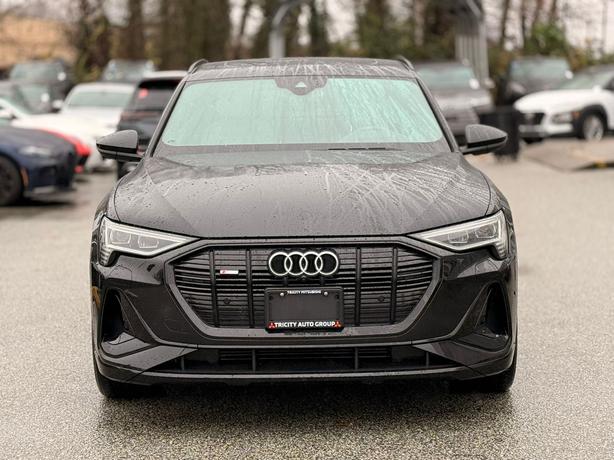 2022 Audi e-tron Sportback image 3