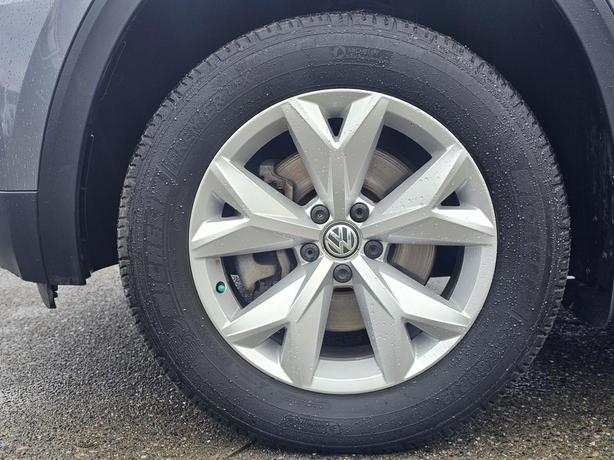 2018 Volkswagen Atlas Trendline 3.6 FSI 4MOTION image 5