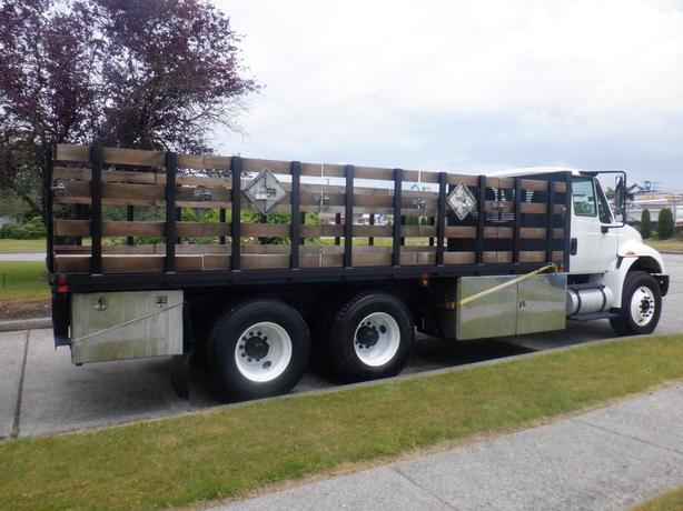2015 International 4400 20 Foot Flat Deck Dually Diesel With Air Brakes image 8