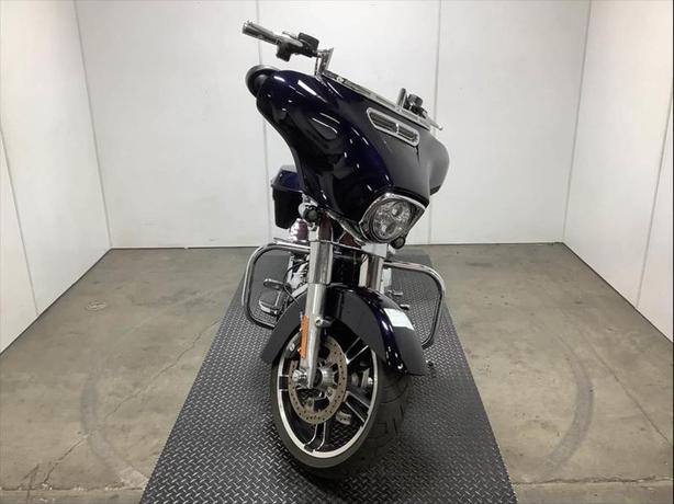 2019 Harley-Davidson FLHX Street Glide Motorcycle image 2