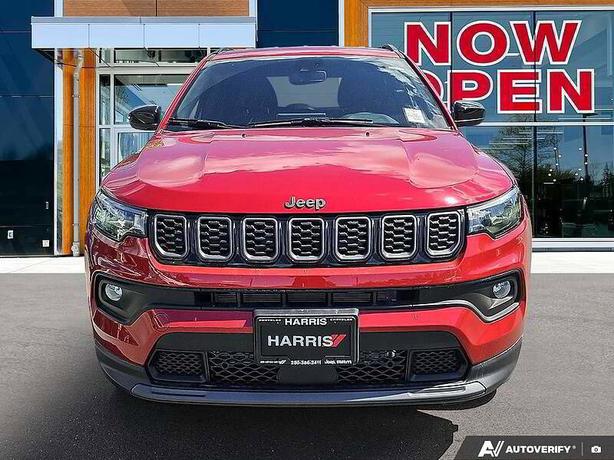 2025 Jeep Compass Altitude image 2