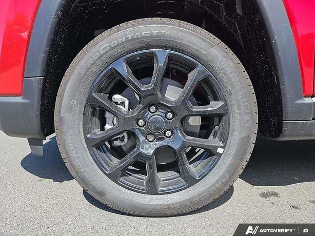 2025 Jeep Compass Altitude image 5