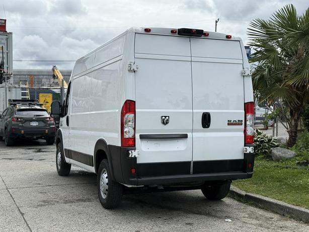 2021 RAM Promaster 2500 High Roof  cargo van 136-inch WheelBase image 8