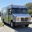 2009 Morgan Olson Workhorse W62 16-Foot Mobile Workshop Service Step Van thumbnail image 2