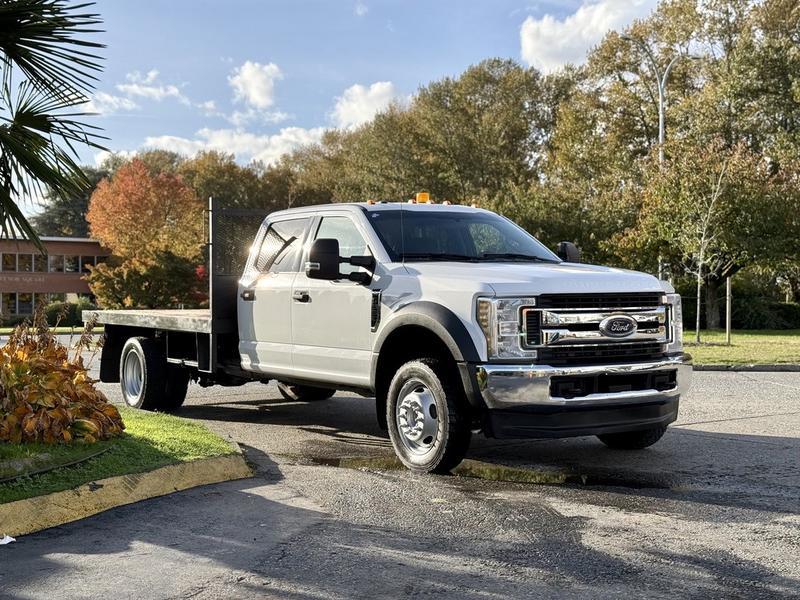 2019 Ford F-550 XLT 4X4 12-Foot Flat Deck Truck display photo