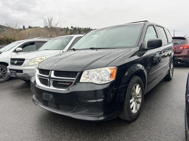 2013 Dodge Grand Caravan SXT AUTO, FWD, THREE ROWS, FM+AM RADIO, FABRIC SEATS, A image 1