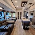 Used 2022 Dutchmen RV Astoria 3603LFP thumbnail image 8
