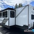 Used 2023 Dutchmen RV Kodiak Ultra-Lite 296BHSL thumbnail image 5