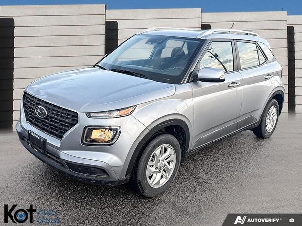 2025 Hyundai Venue Preferred ! LIKE NEW! LOTS OF SAFETY! VERY LOW KMS! NO ACCIDE image 1