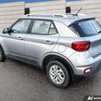 2025 Hyundai Venue Preferred ! LIKE NEW! LOTS OF SAFETY! VERY LOW KMS! NO ACCIDE thumbnail image 4