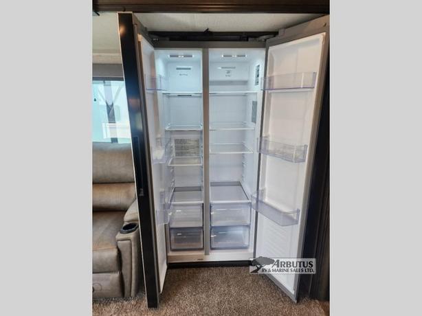 Used 2022 Grand Design Reflection 150 Series 260RD image 8