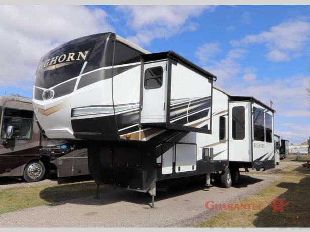 Used 2021 Heartland Bighorn 3120RK image 3