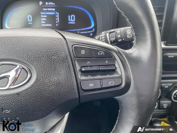 2023 Hyundai Venue Preferred BLUETOOTH APPLE CARPLAY! HEATED SEATS! image 8