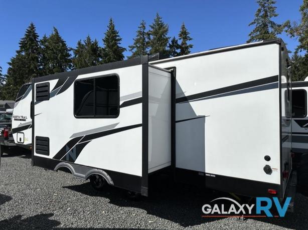 Used 2022 Heartland North Trail 25RBP image 5