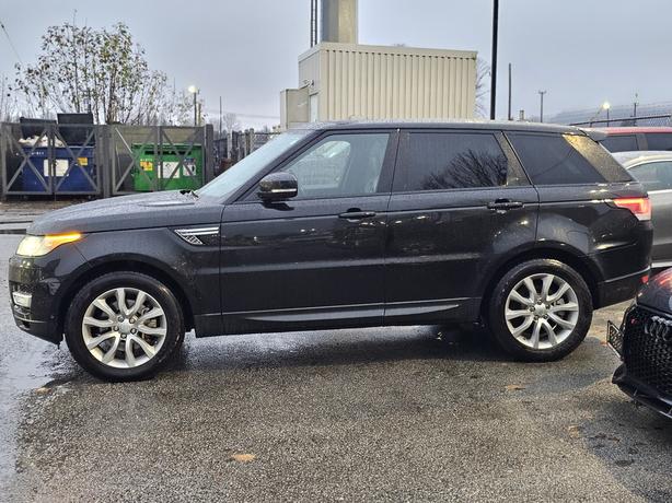 2016 Land Rover Range Rover Sport - No Accidents, Heated Steering Wheel, Sunroof image 5