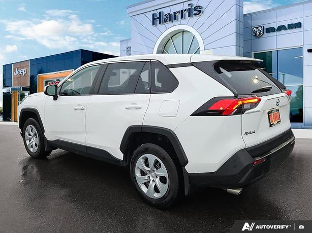 2024 Toyota RAV4 LE AWD | No Reported Accidents! image 4