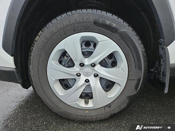 2024 Toyota RAV4 LE AWD | No Reported Accidents! image 6