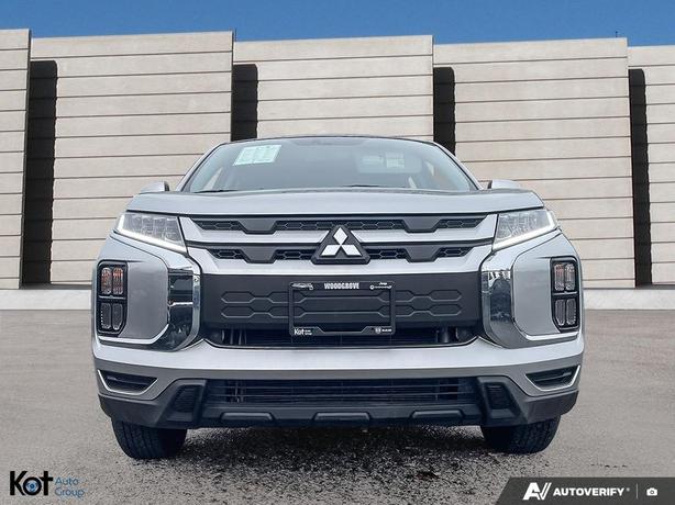 2024 Mitsubishi RVR ES image 2