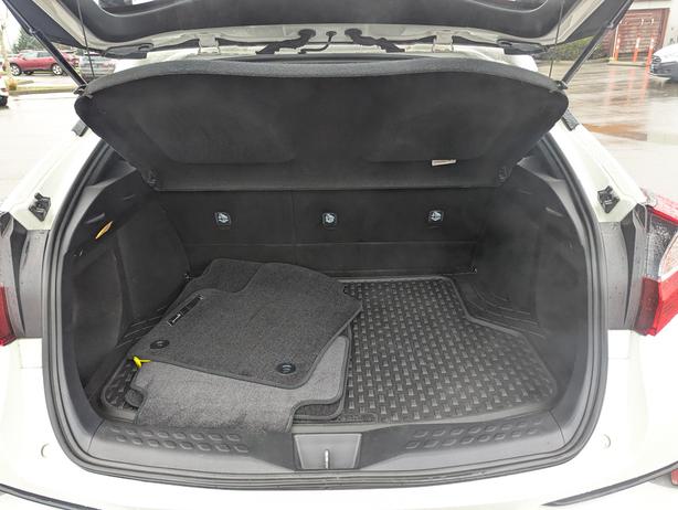 2018 Toyota C-HR XLE - Heated Seats, Dual Zone Climate image 8