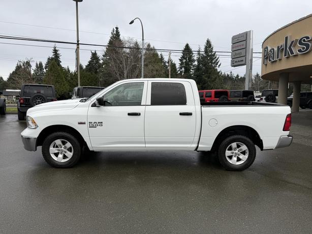 2022 RAM 1500 Classic SLT image 2