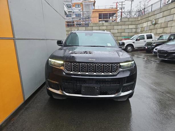 2023 Jeep Grand Cherokee L Summit Reserve 4x4 | One Owner | Night Vision! image 2