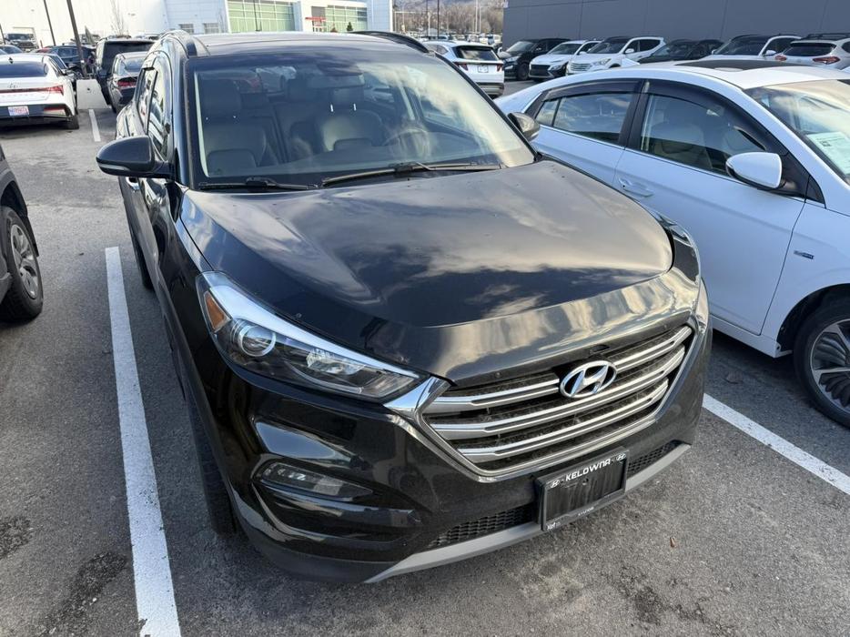 2018 Hyundai Tucson SE ONE OWNER! LOW KMS! LEATHER! SUNROOF! HEATED SEATS / STEE display photo