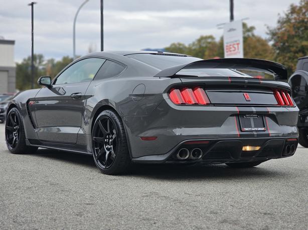 2018 Ford Mustang Shelby GT350R - New tires - Carbon Fiber Wheels image 7
