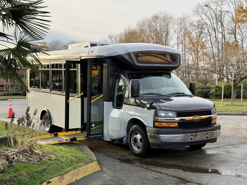 2019 Chevrolet Express 4500 22-Passenger Bus with Wheelchair Ramp display photo