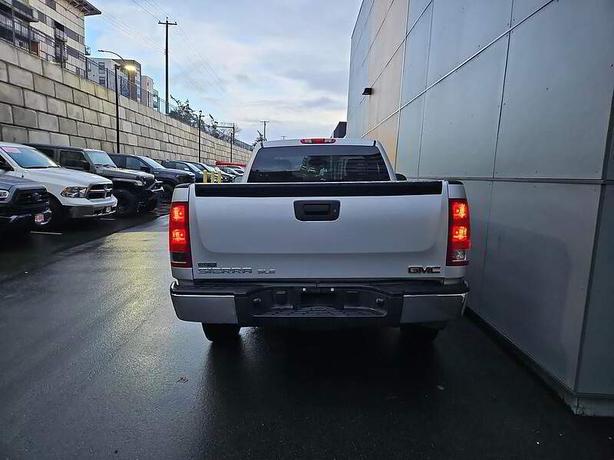 2011 GMC Sierra 1500 SLE image 5