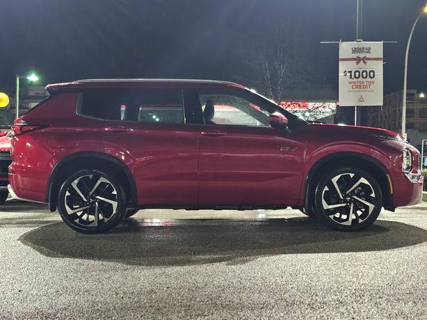 2023 Mitsubishi Outlander PHEV image 4