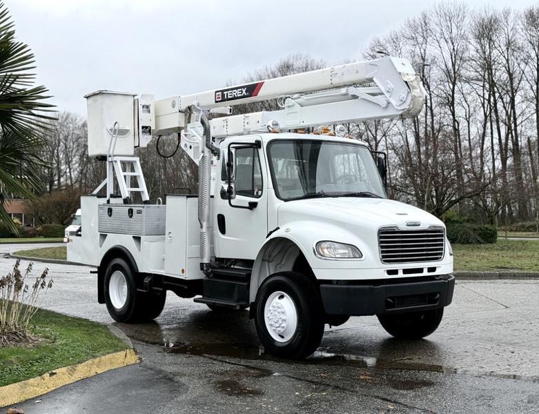 2013 Freightliner M2 106 4x4 Terex Bucket Truck – 40 ft Hi-Ranger HR40M display photo